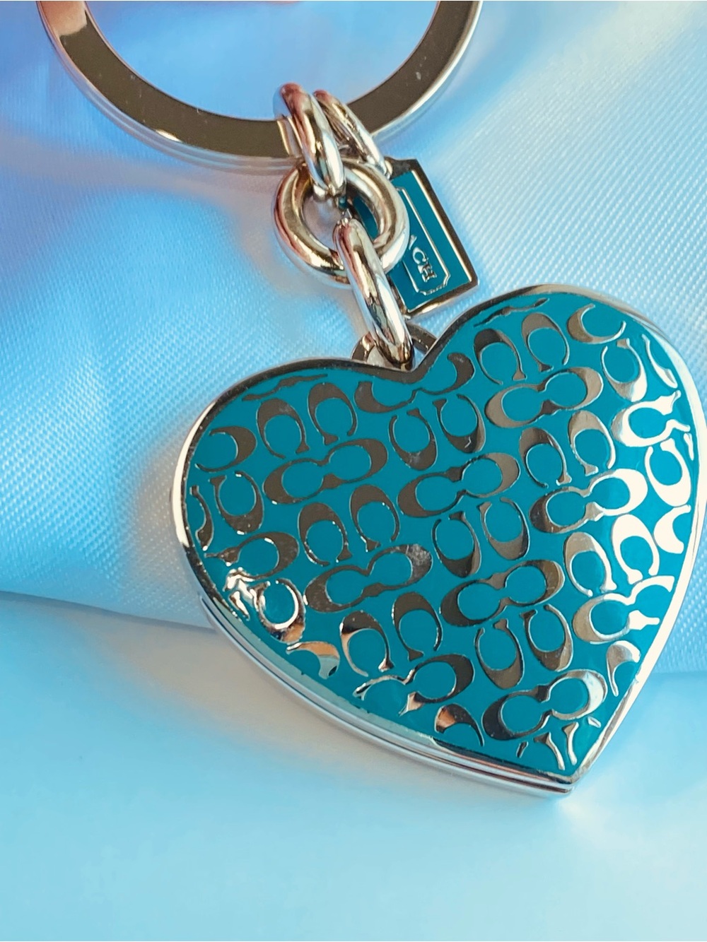 Coach Locket Teal Bluegreen Turquoise Silver Bach Charm Keyring Keyfob - Picture 6 of 7
